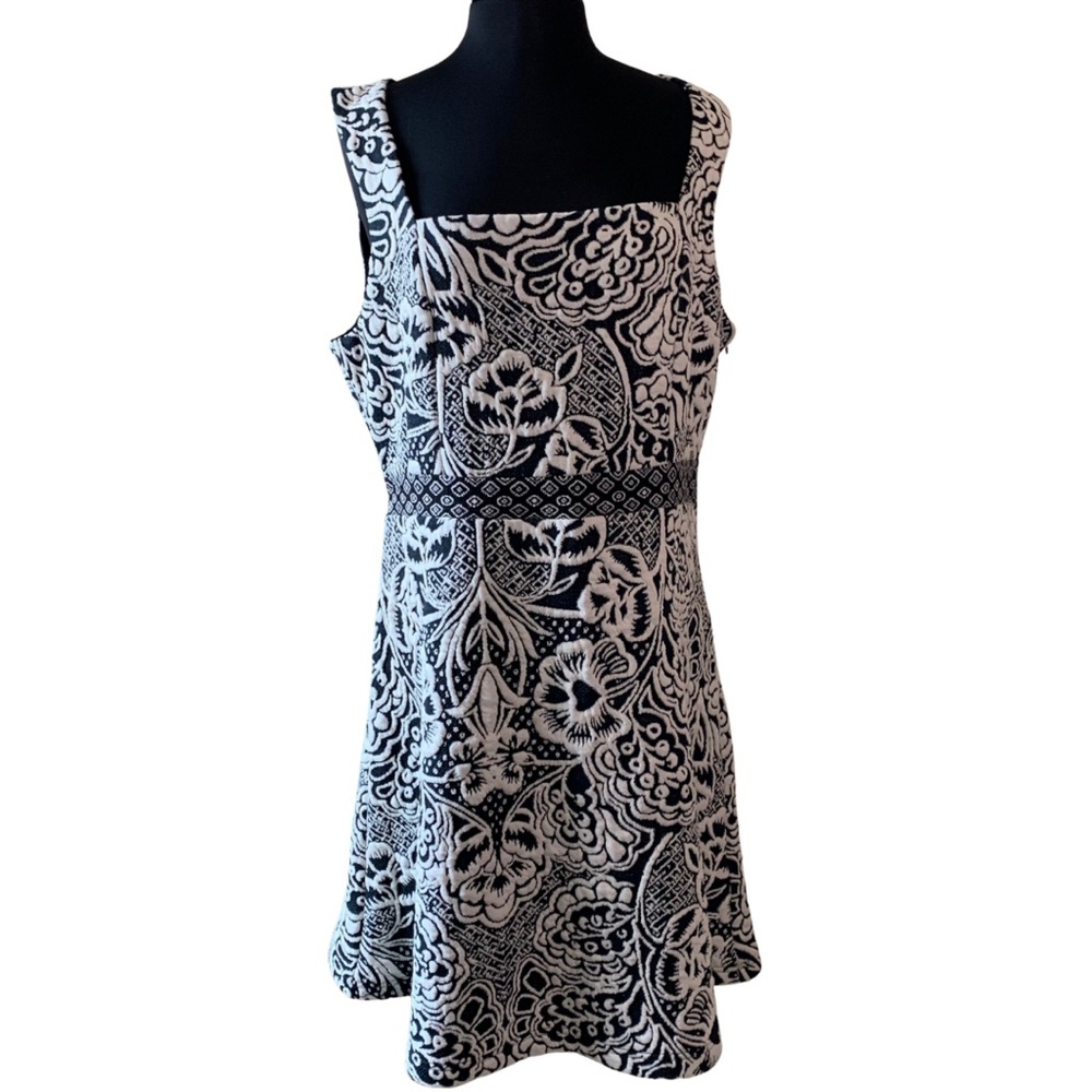 ETT:TWA ANTHROPOLOGIE Floral Paisley Dress Black White Size XL NWT